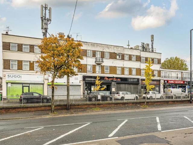 Flat for sale in Hengrove, Bristol
