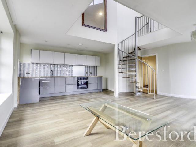 Flat for sale in Fordham Heath, Essex