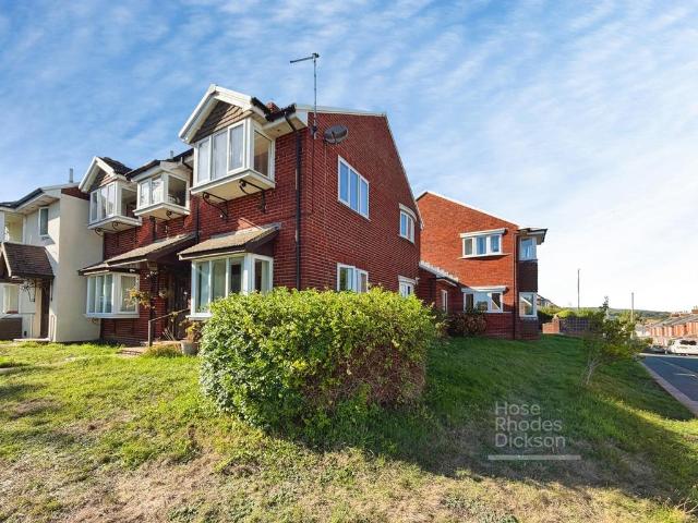 Flat for sale in Gunville, Carisbrooke