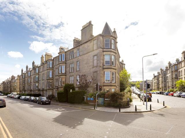 Flat for sale in Comely Bank, Inverleith