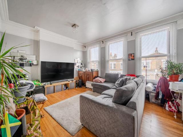 Flat for sale in London Borough of Lewisham, Greater London