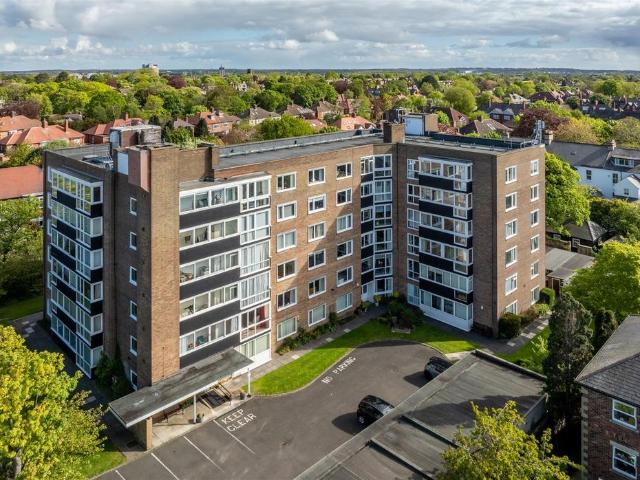 Flat for sale in Gosforth, Newcastle upon Tyne