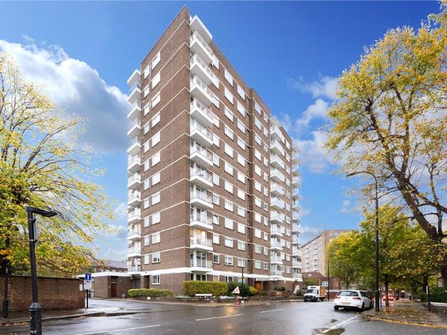 Flat for sale in Belsize Park, Greater London