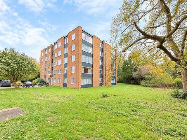 Flat for sale in Newnham, Cambridge