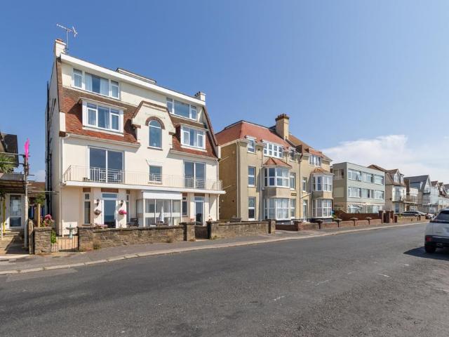 Flat for sale in Clapham, West Sussex