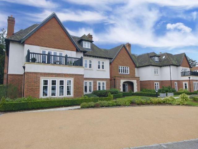 Flat for sale in Walton On The Hill, Red Hill