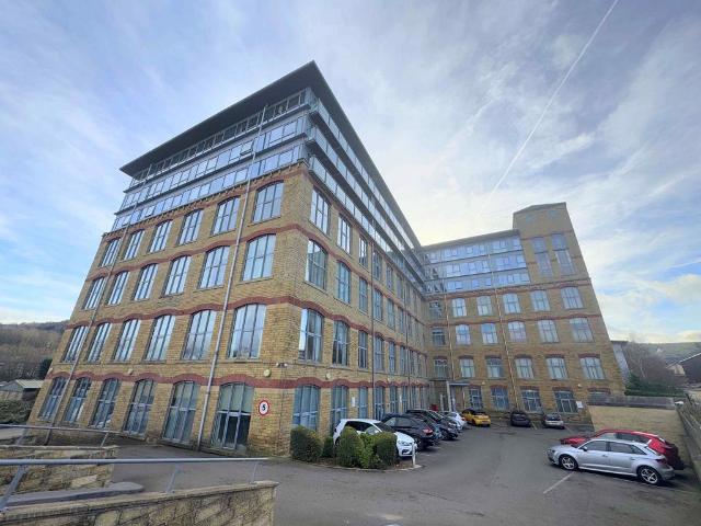 Flat for sale in Elland, West Yorkshire