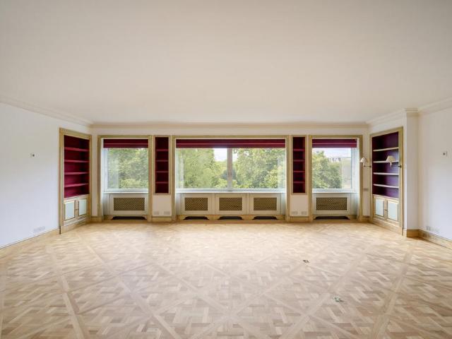 Flat for sale in St. James's, Greater London