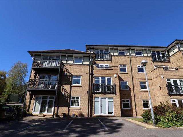 Flat for sale in North Ferriby, East Riding Of Yorkshire