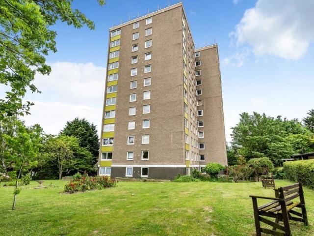 Flat for sale in Penge, Greater London