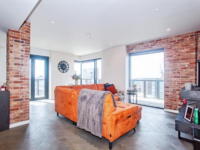 Flat for sale in Georgia, Greater Manchester