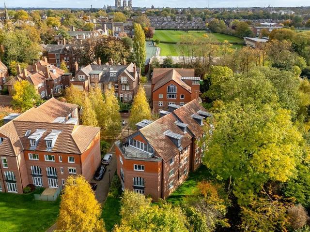 Flat for sale in High Field, York