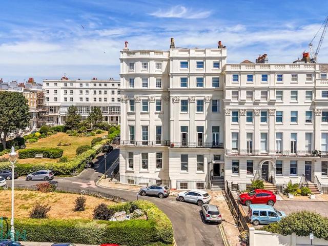 Flat for sale in Kemptown, Brighton & Hove