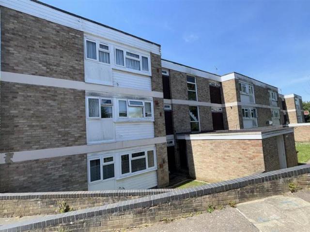 Flat for sale in Hales Place, The Bridge