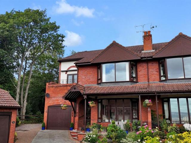 Flat for sale in Heswall, Wirral