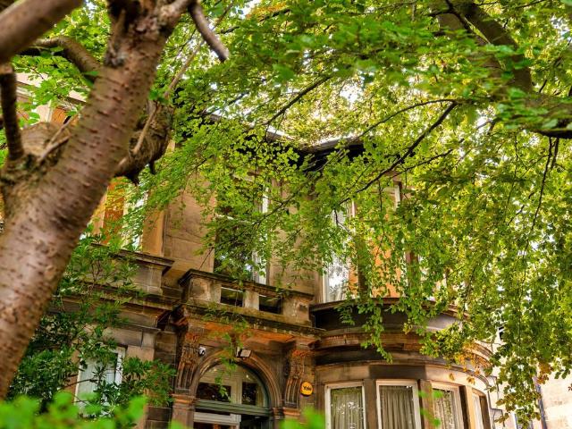Flat for sale in North Kelvinside, Glasgow