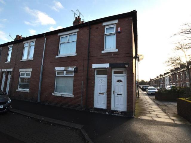Flat for sale in Hebburn, Tyne And Wear