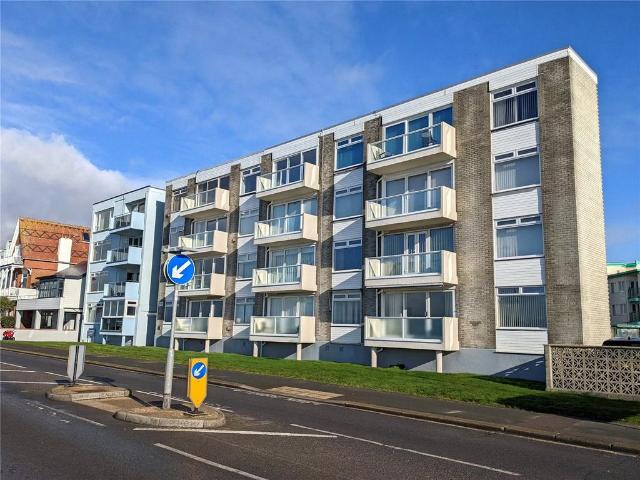 Flat for sale in Lee-on-the-solent, Lee-on-the-Solent