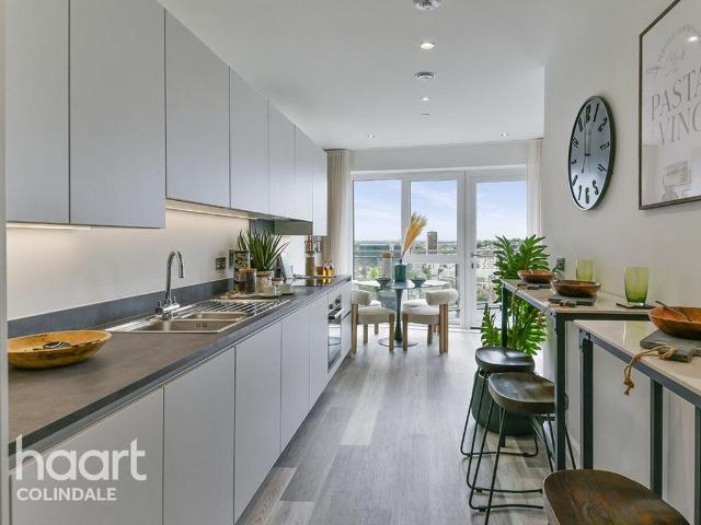 Flat for sale in Colindale, Greater London