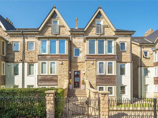 Flat for sale in High Harrogate, Harrogate