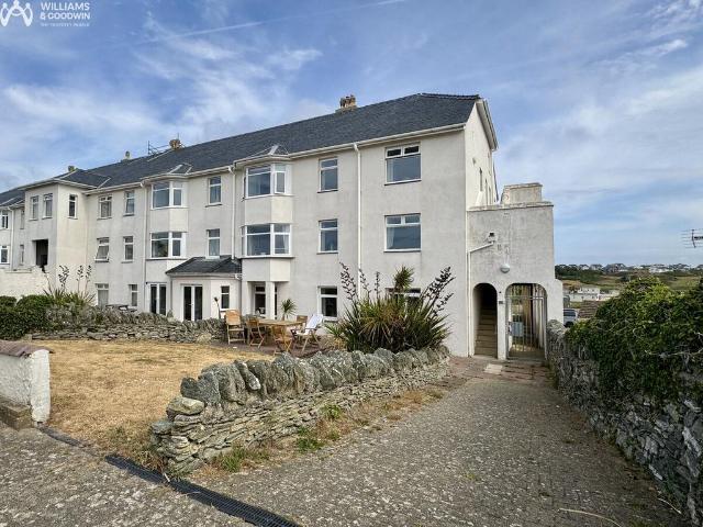 Flat for sale in Trearddur, Wales