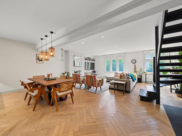 Flat for sale in St. John's Wood, Greater London