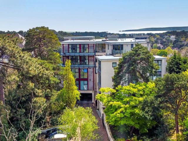 Flat for sale in Penn Hill, Poole