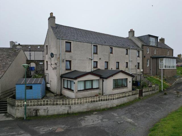 Flat for sale in Thurso, Scotland