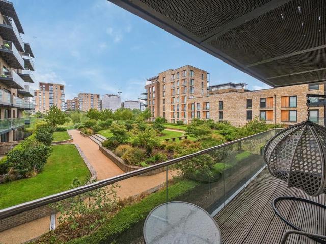 Flat for sale in Kidbrooke, Greater London
