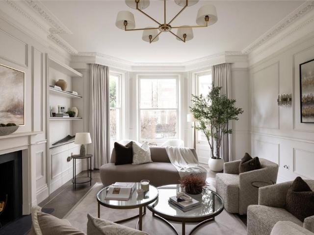 Flat for sale in Notting Hill, Greater London