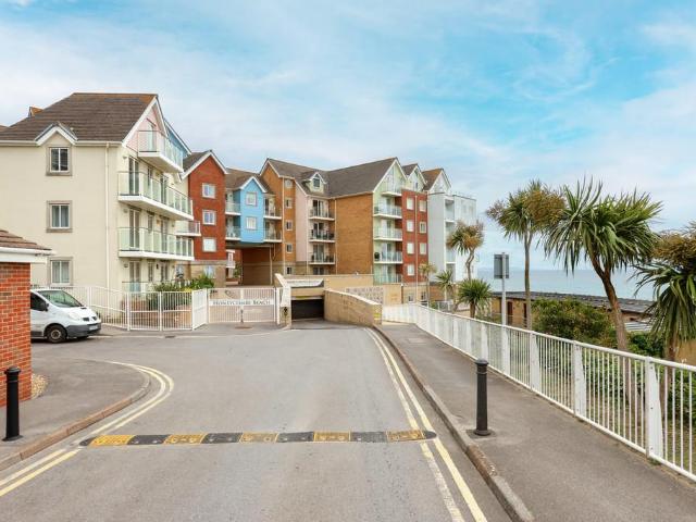Flat for sale in Boscombe, Bournemouth