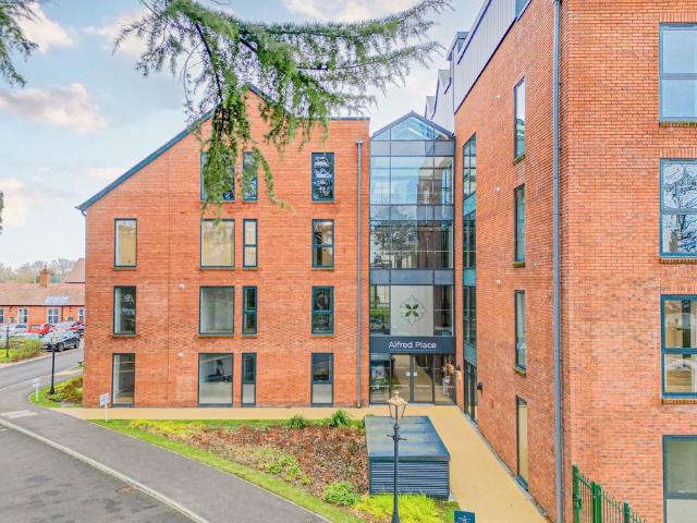 Flat for sale in Blossomfield, West Midlands