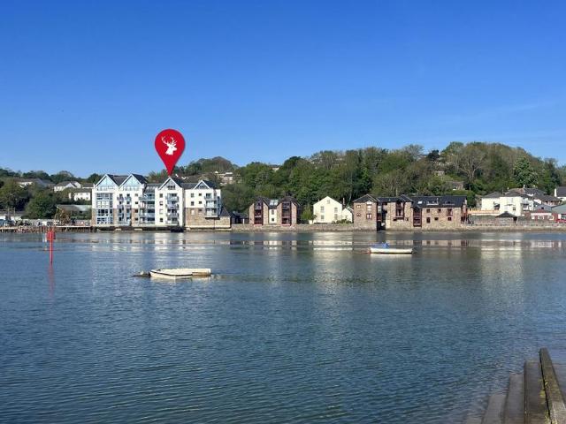 Flat for sale in Brandis Corner, Devon
