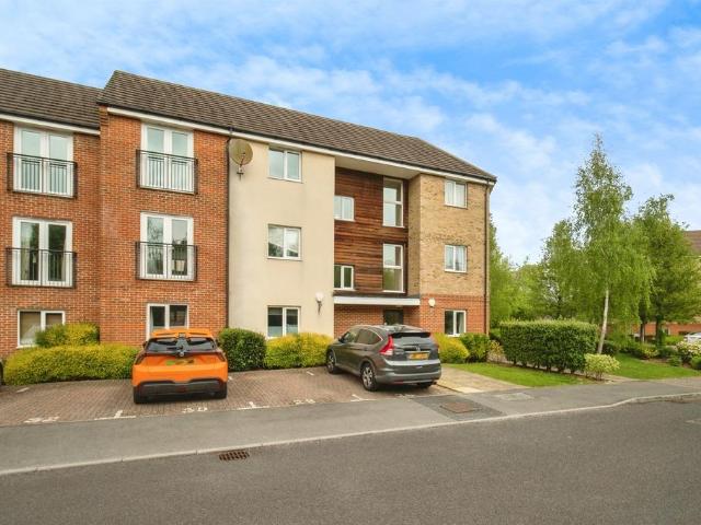 Flat for sale in Priest Down, Hampshire