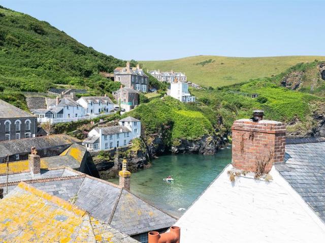 Flat for sale in Port Gaverne, Port Isaac