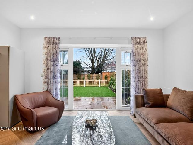 Flat for sale in Cockfosters, Isle Of Man