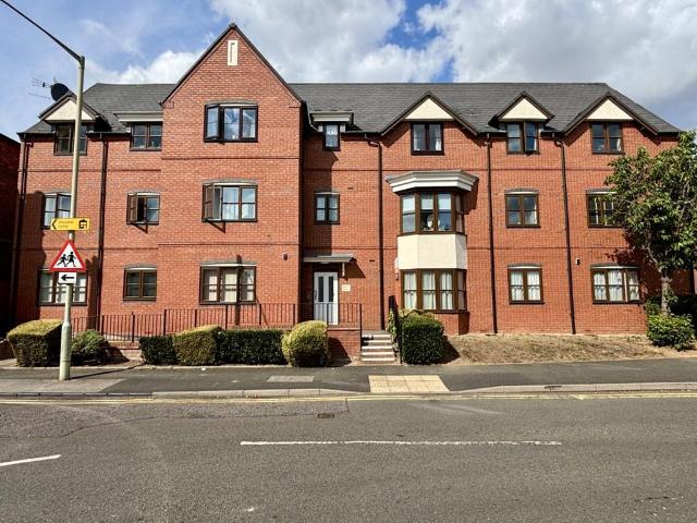 Flat for sale in Bengeworth, Crookhill