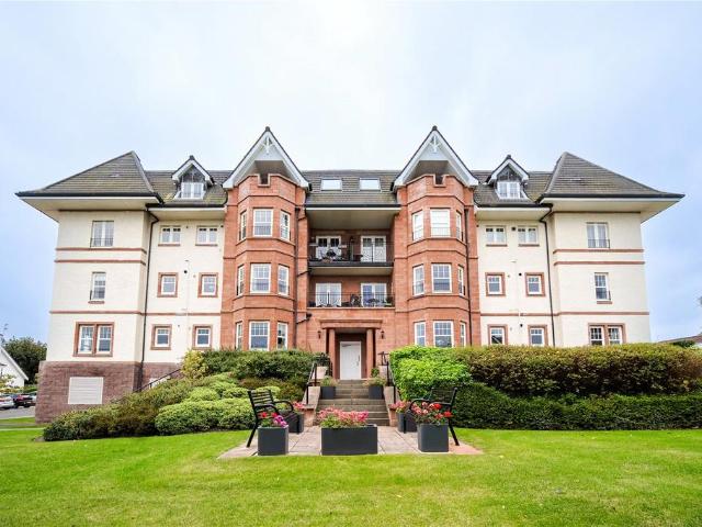 Flat for sale in North Berwick, East Lothian