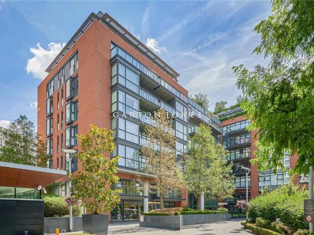 Flat for sale in Pimlico, Greater London