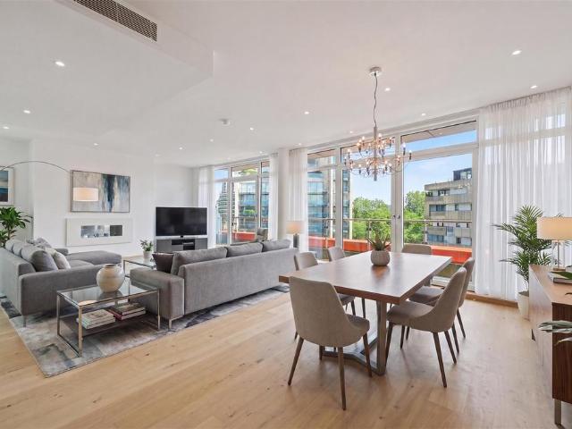 Flat for sale in Belgravia, Greater London