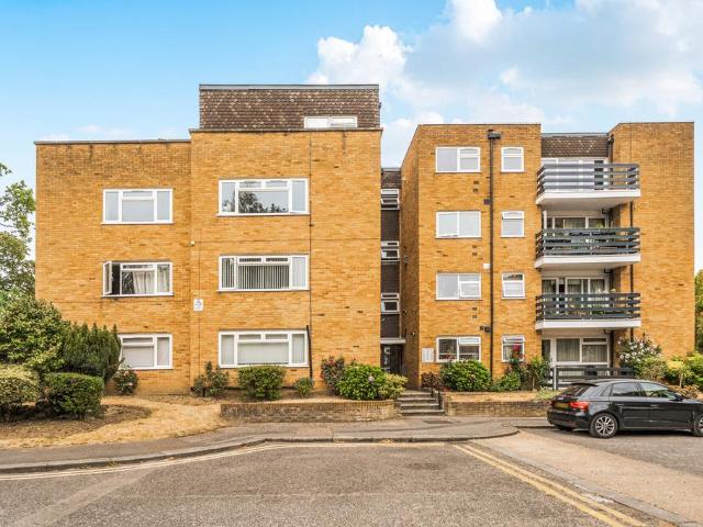 Flat for sale in London Borough of Harrow, Greater London