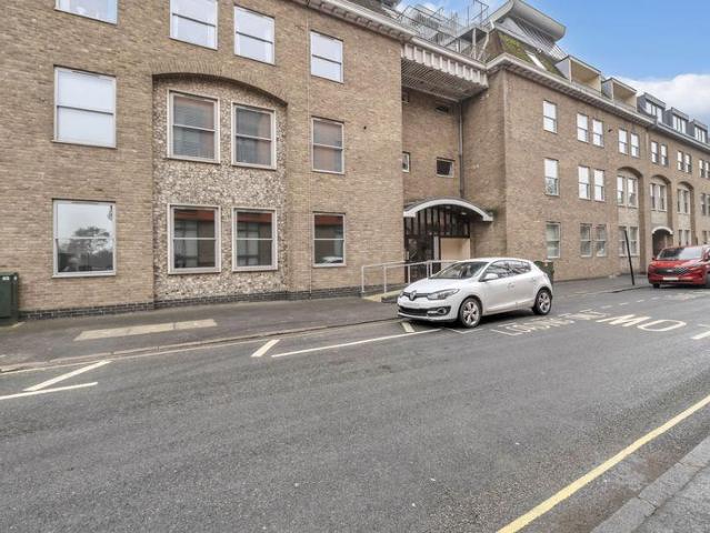 Flat for sale in Howard Estate, Chedburgh