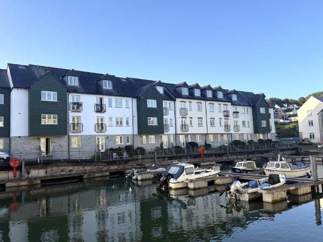 Flat for sale in Bissom, Penryn