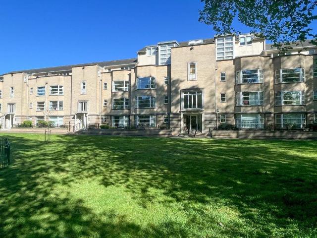 Flat for sale in Arbury, Cambridgeshire