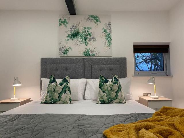 Flat for sale in Bolton