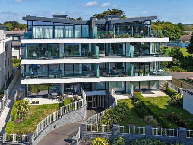 Flat for sale in Boscombe, Bournemouth
