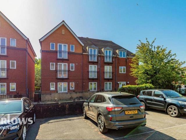 Flat for sale in Cardiff City Centre, Cardiff