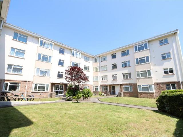 Flat for sale in St Helier, Greater London
