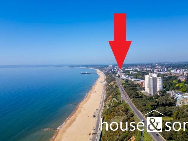 Flat for sale in Lansdowne, Springbourne