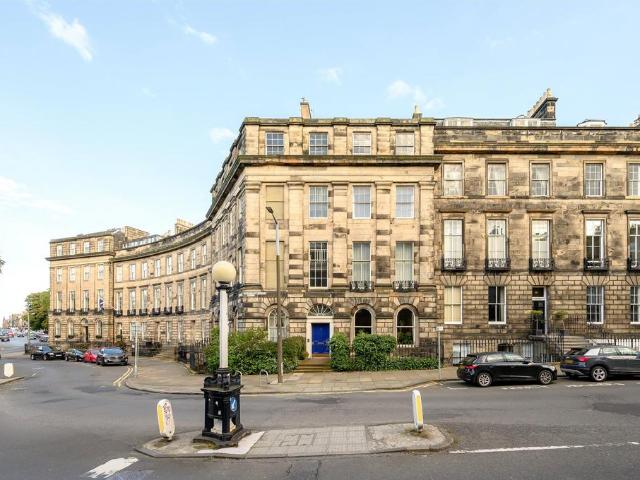 Flat for sale in Moray Feu, New Town